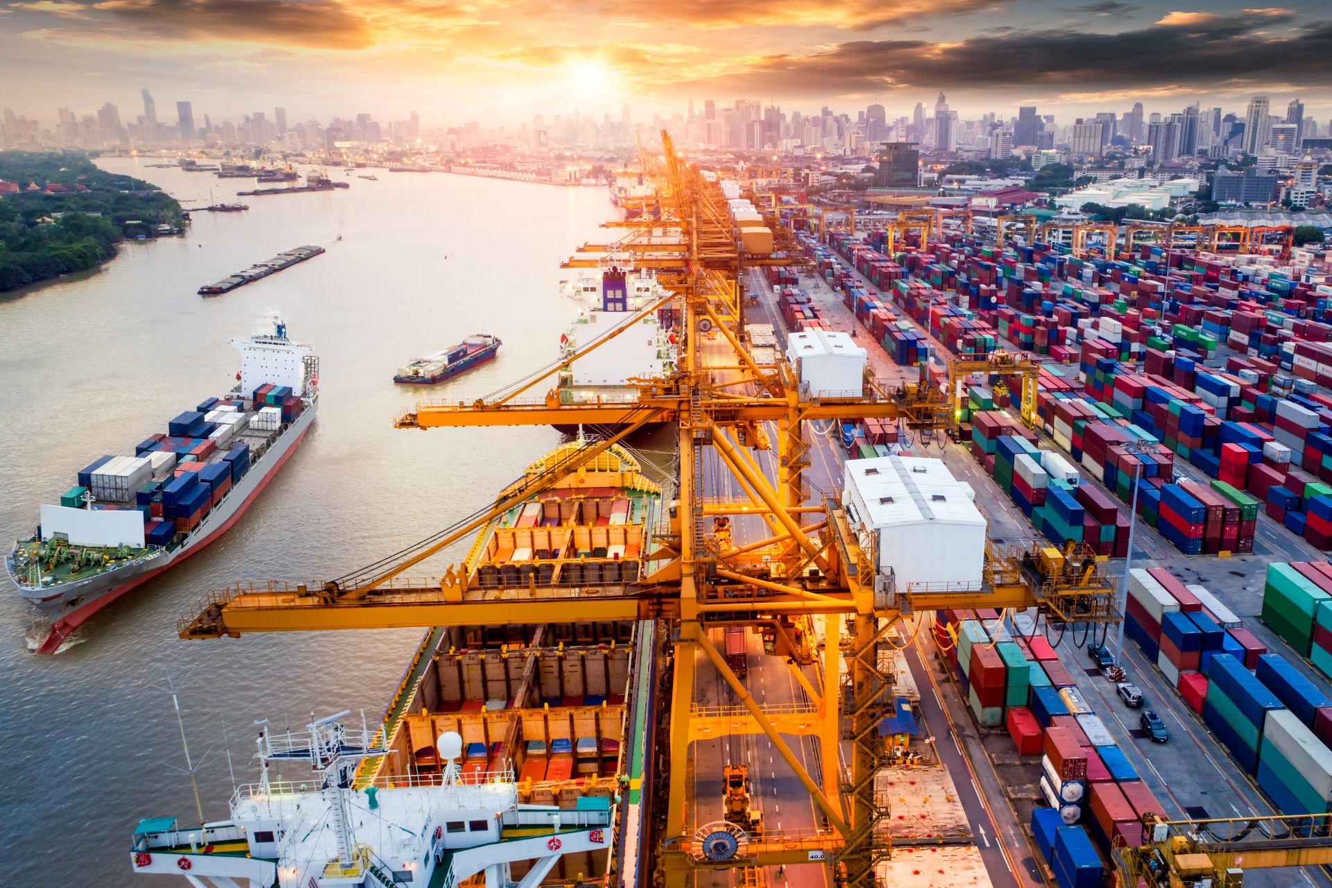 How 24/7 Customer Support Transforms the Shipping Experience